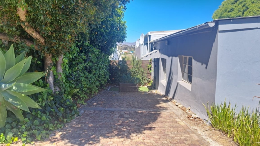 2 Bedroom Property for Sale in Caledon Western Cape